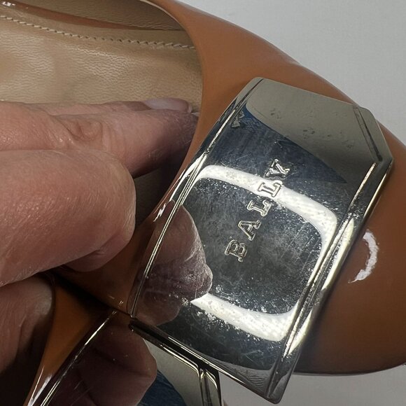 Bally Heline Patent Calf Leather Low Heels w/ metal Logo Plaque Brown 36 US 5.5 - Picture 15 of 16